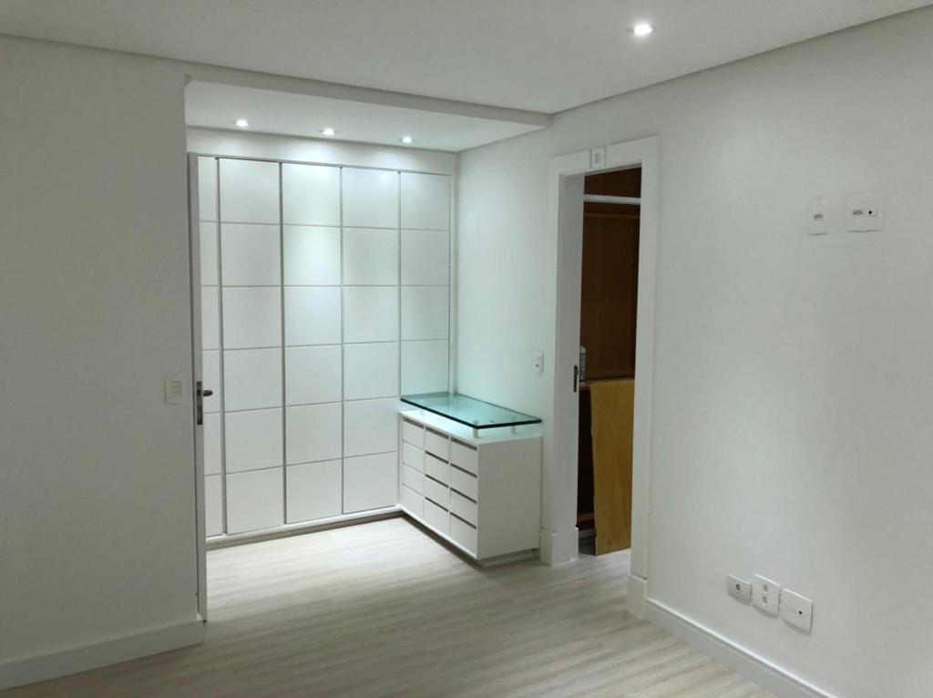 Apartamento à venda com 4 quartos, 195m² - Foto 24