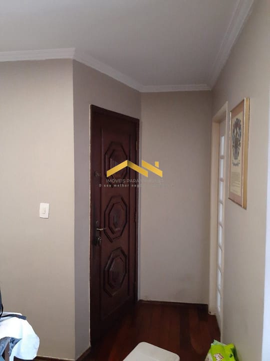 Apartamento à venda com 2 quartos, 70m² - Foto 3