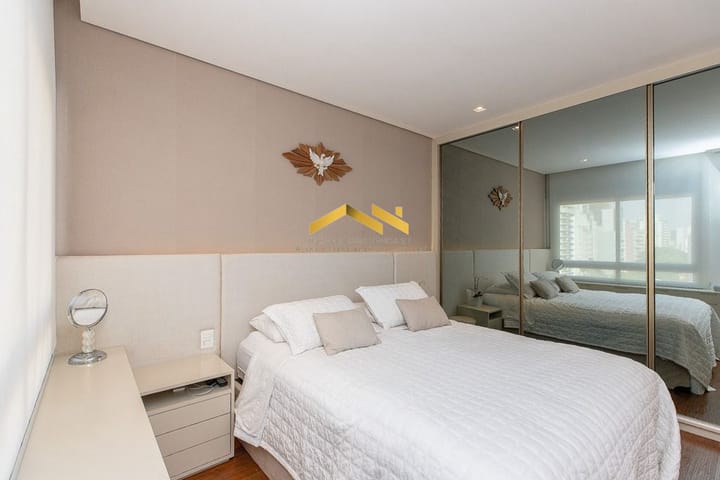 Apartamento à venda com 2 quartos, 70m² - Foto 37