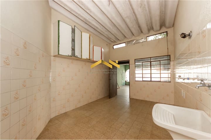 Casa à venda com 3 quartos, 130m² - Foto 4