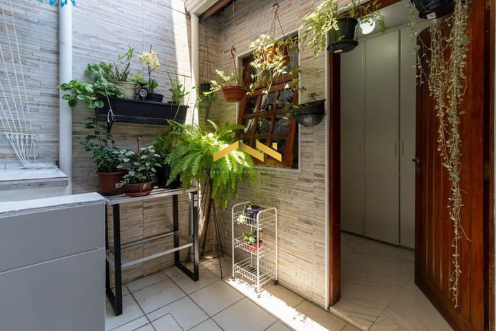 Casa à venda com 2 quartos, 96m² - Foto 12