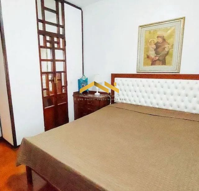 Apartamento à venda com 4 quartos, 190m² - Foto 2