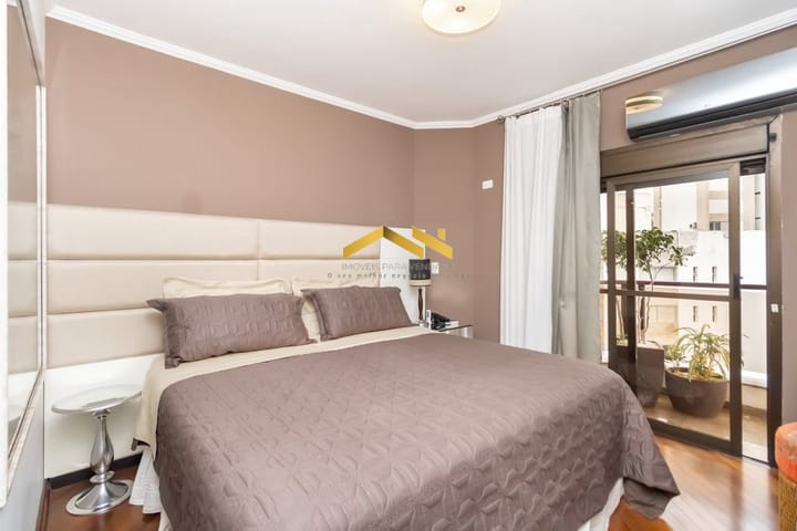 Apartamento à venda com 4 quartos, 217m² - Foto 2