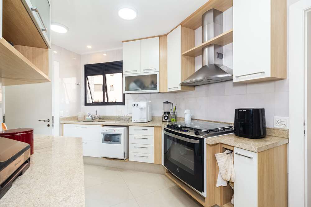 Apartamento à venda com 4 quartos, 357m² - Foto 18