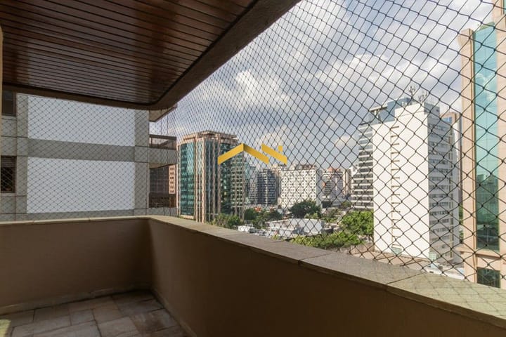 Apartamento à venda com 3 quartos, 209m² - Foto 51