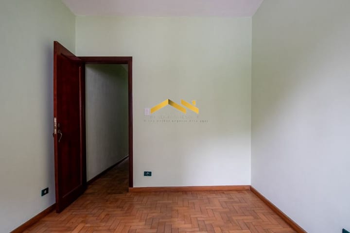 Casa à venda com 4 quartos, 236m² - Foto 14