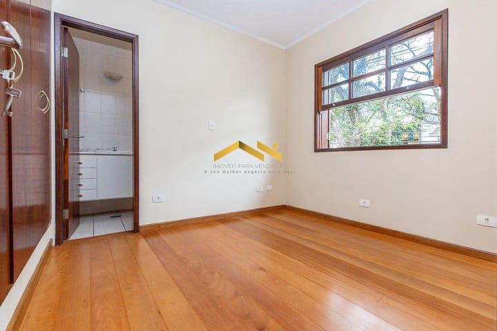 Casa à venda com 3 quartos, 220m² - Foto 18