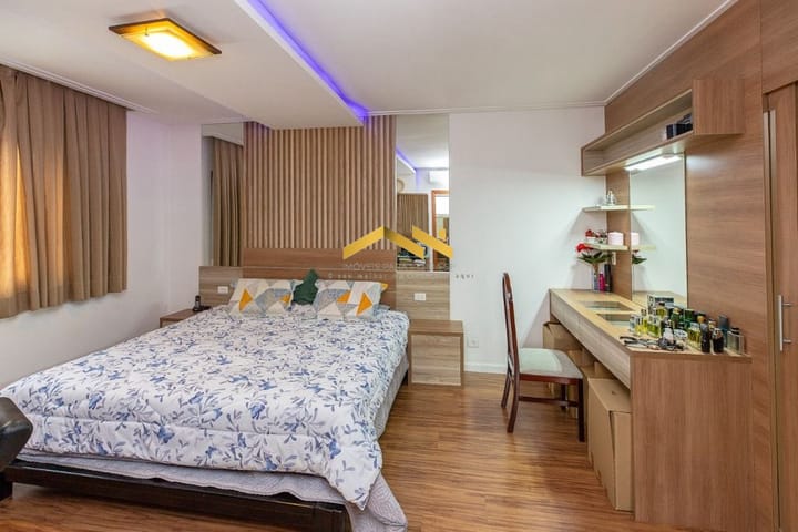 Casa à venda com 3 quartos, 320m² - Foto 16