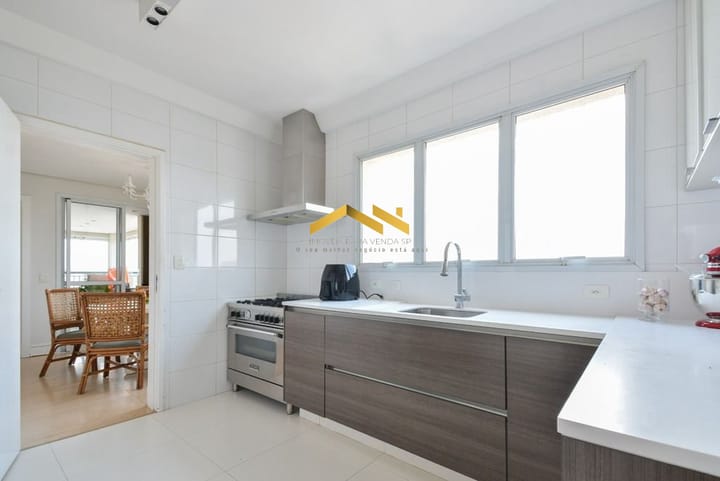 Apartamento à venda com 4 quartos, 245m² - Foto 6