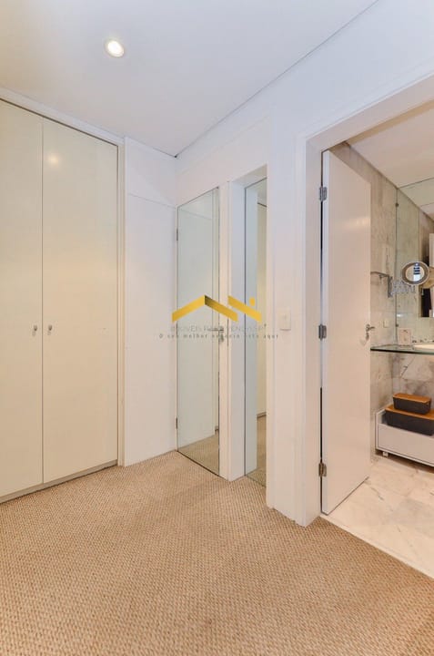 Apartamento à venda com 3 quartos, 189m² - Foto 10