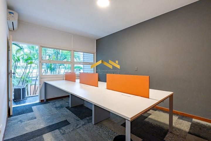 Casa à venda com 3 quartos, 216m² - Foto 8