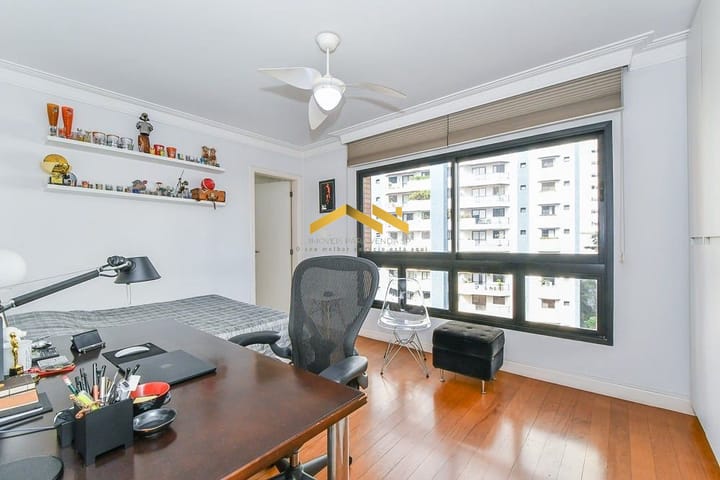 Apartamento à venda com 3 quartos, 247m² - Foto 7