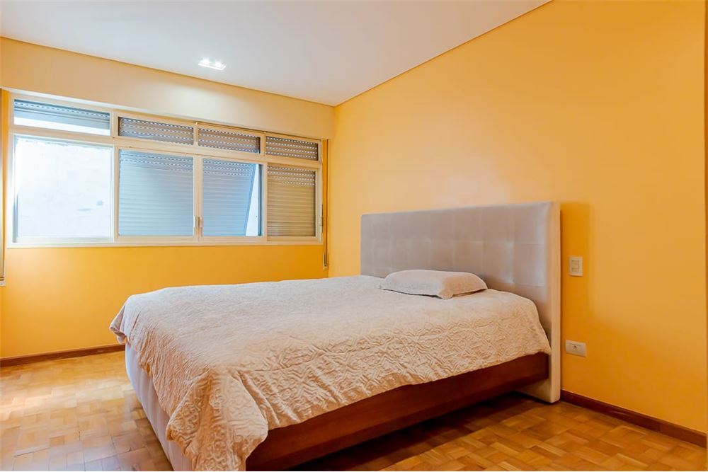 Apartamento à venda com 3 quartos, 165m² - Foto 11