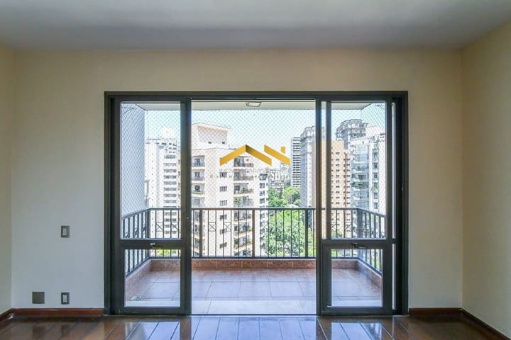 Apartamento à venda com 3 quartos, 256m² - Foto 5