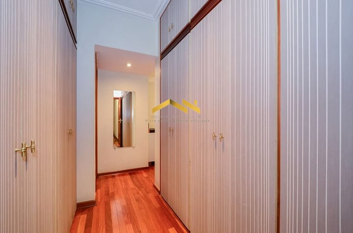 Apartamento à venda com 4 quartos, 226m² - Foto 8