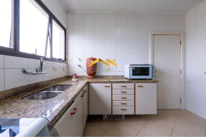 Apartamento à venda com 4 quartos, 200m² - Foto 28