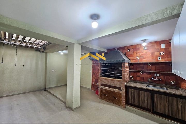 Casa à venda com 3 quartos, 240m² - Foto 14