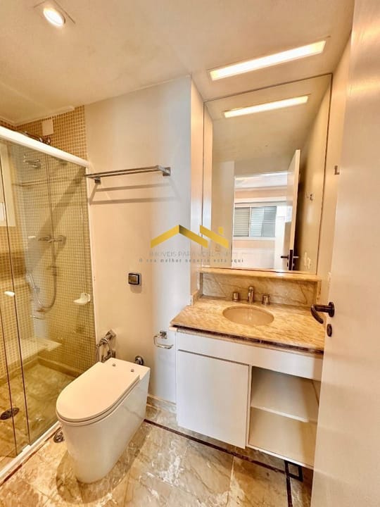 Apartamento à venda com 3 quartos, 150m² - Foto 9