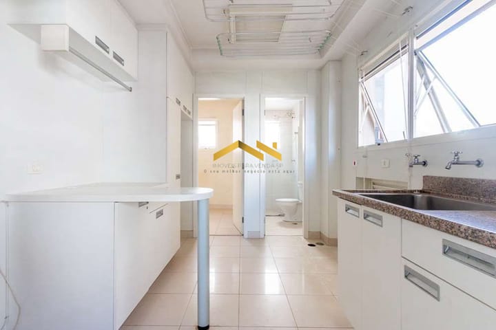 Apartamento à venda com 4 quartos, 211m² - Foto 10