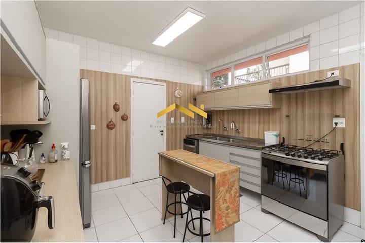 Casa à venda com 3 quartos, 300m² - Foto 22