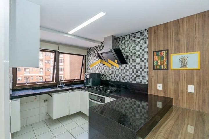 Apartamento à venda com 3 quartos, 167m² - Foto 32