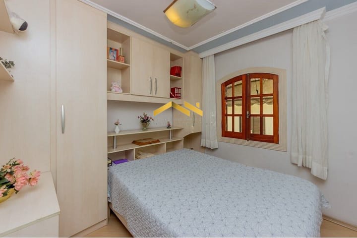 Casa à venda com 3 quartos, 322m² - Foto 9