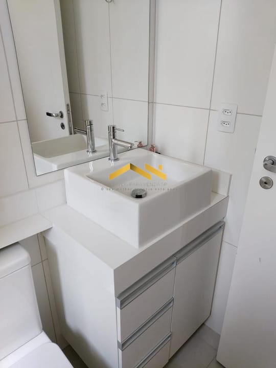 Apartamento à venda com 2 quartos, 64m² - Foto 10