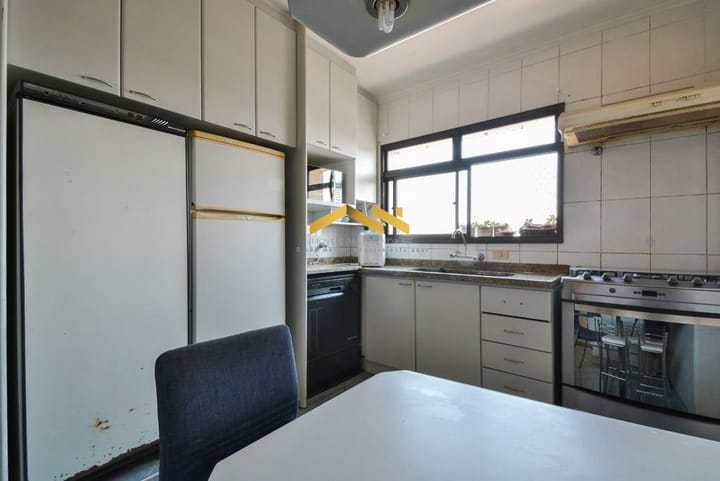 Apartamento à venda com 3 quartos, 209m² - Foto 54