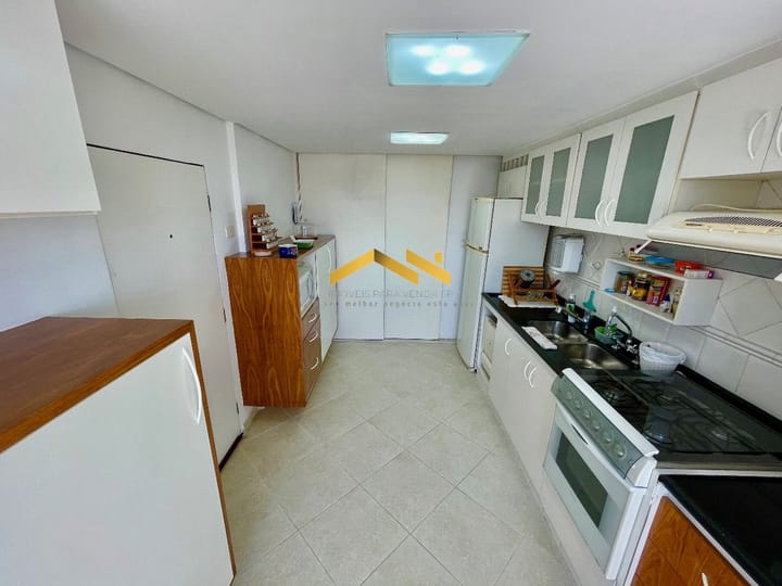 Apartamento à venda com 3 quartos, 147m² - Foto 10