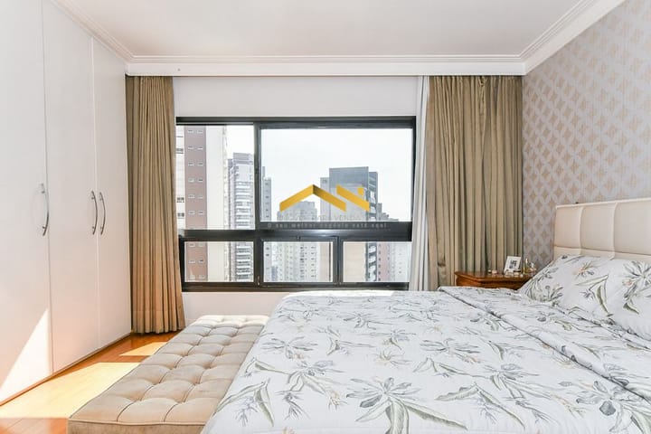 Apartamento à venda com 3 quartos, 247m² - Foto 14