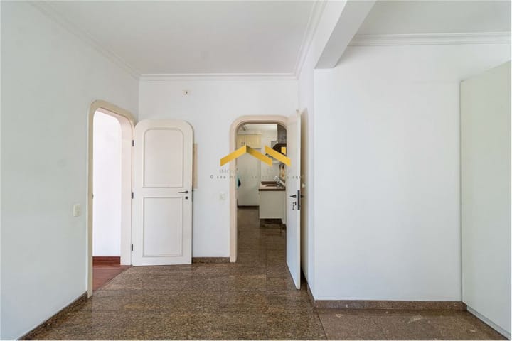 Apartamento à venda com 4 quartos, 231m² - Foto 11