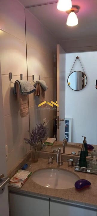 Apartamento à venda com 2 quartos, 68m² - Foto 10