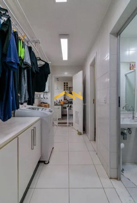 Apartamento à venda com 4 quartos, 185m² - Foto 9