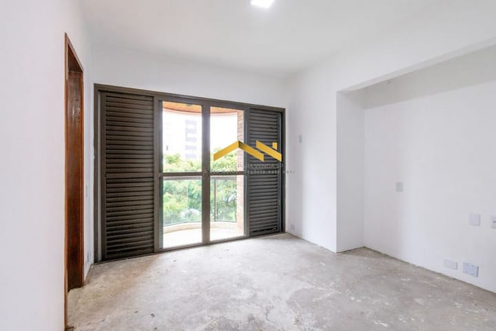 Apartamento à venda com 4 quartos, 236m² - Foto 18