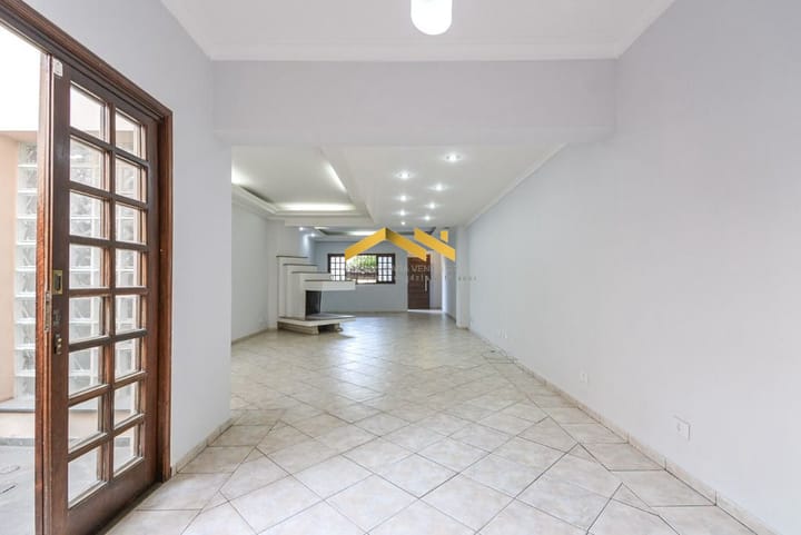 Casa à venda com 3 quartos, 280m² - Foto 8