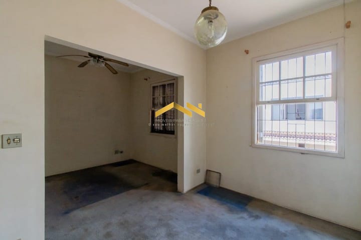 Casa à venda com 3 quartos, 180m² - Foto 4