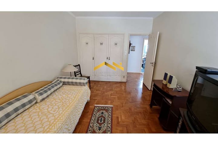 Apartamento à venda com 3 quartos, 197m² - Foto 2