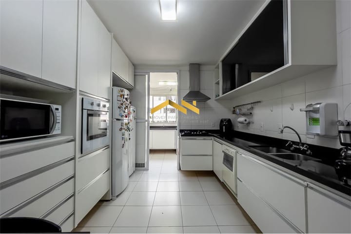 Apartamento à venda com 3 quartos, 137m² - Foto 16