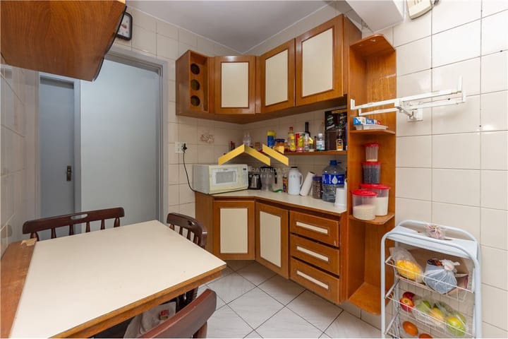 Apartamento à venda com 2 quartos, 70m² - Foto 9