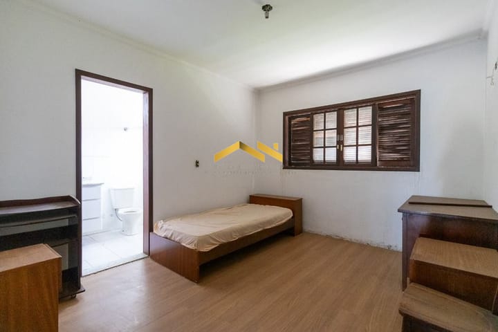 Casa à venda com 6 quartos, 450m² - Foto 5