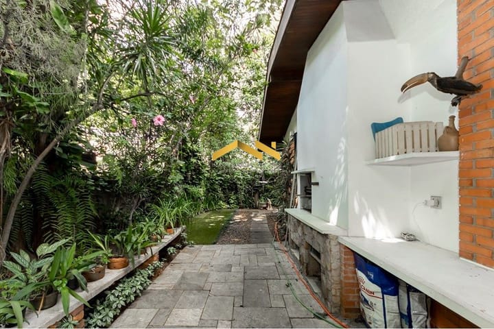 Casa à venda com 4 quartos, 490m² - Foto 4