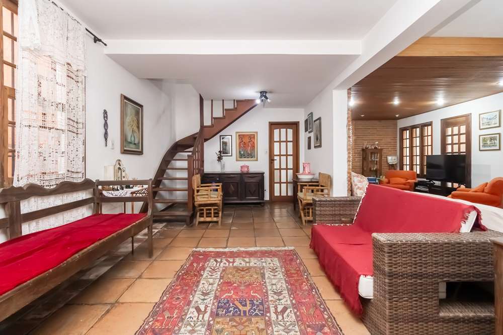 Casa à venda com 6 quartos, 277m² - Foto 26