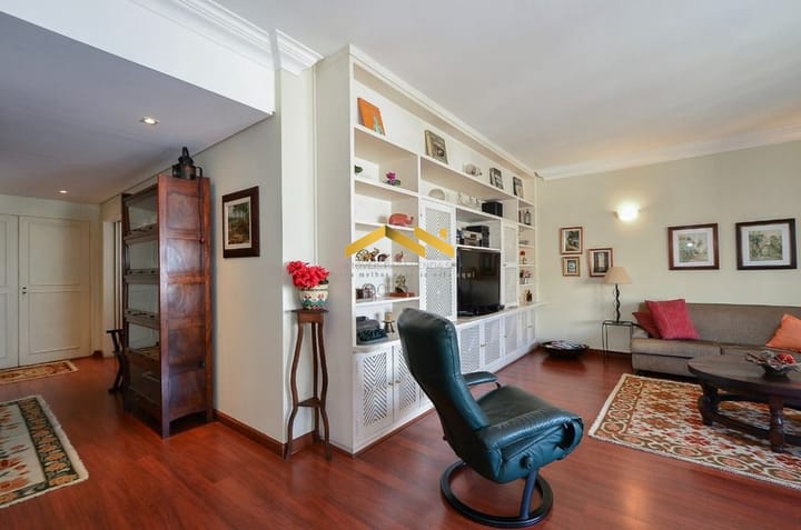 Apartamento à venda com 3 quartos, 215m² - Foto 30