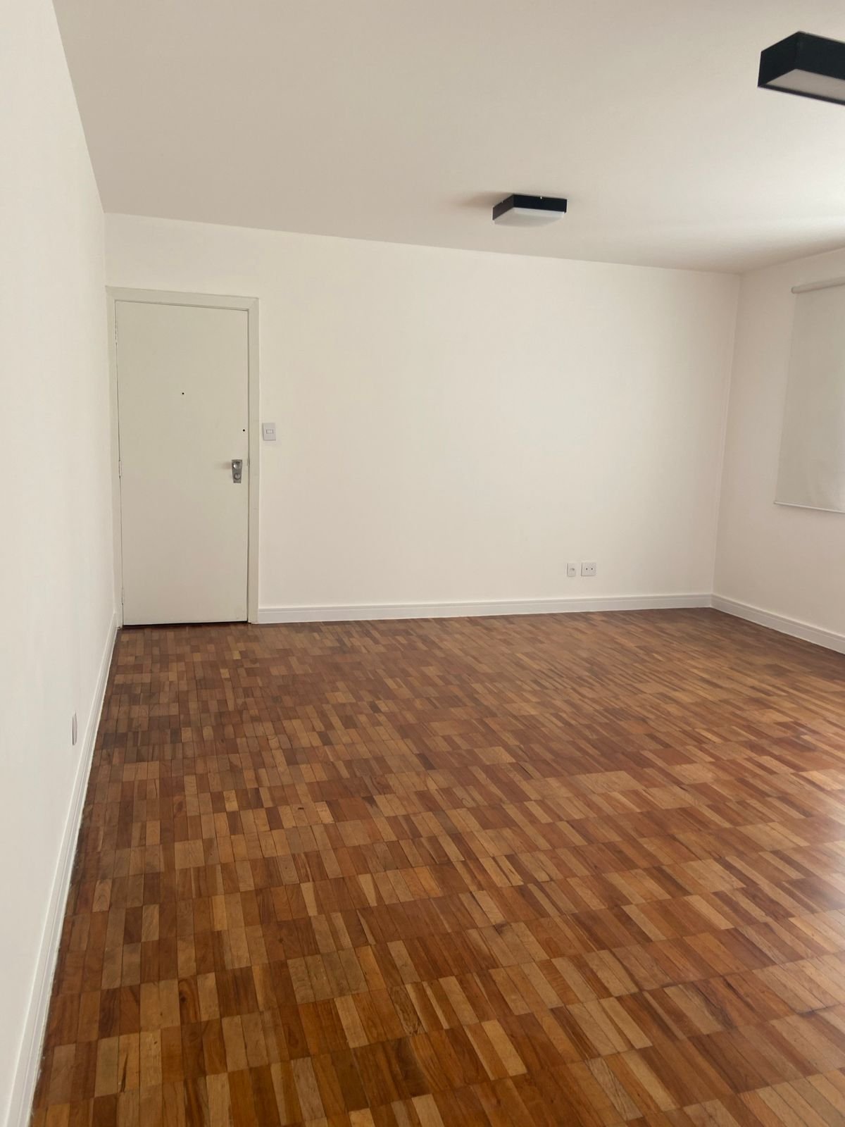 Apartamento à venda com 3 quartos, 150m² - Foto 4