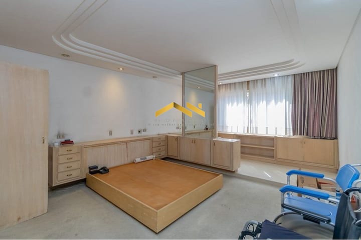 Apartamento à venda com 4 quartos, 238m² - Foto 21