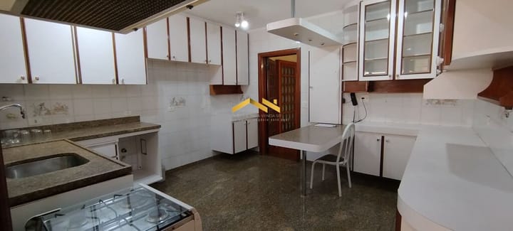 Apartamento à venda com 4 quartos, 176m² - Foto 7