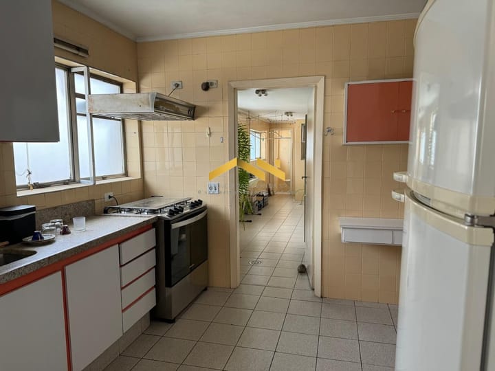 Apartamento à venda com 3 quartos, 230m² - Foto 4