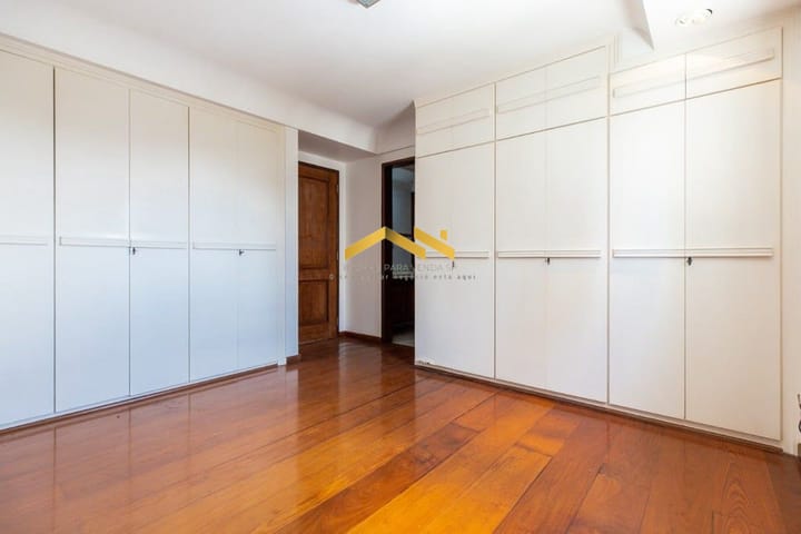 Apartamento à venda com 4 quartos, 425m² - Foto 2