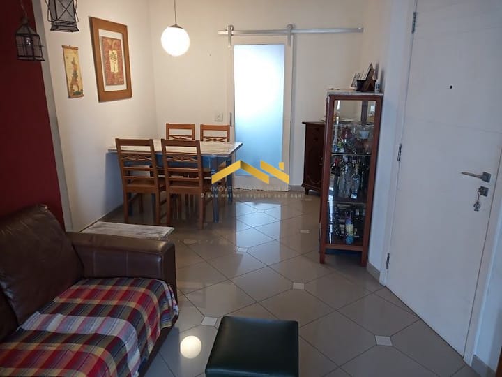 Apartamento à venda com 2 quartos, 77m² - Foto 2