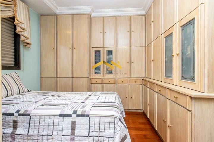 Apartamento à venda com 4 quartos, 200m² - Foto 8